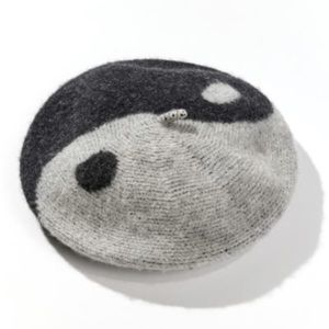 Yin Yang beret. NWT
